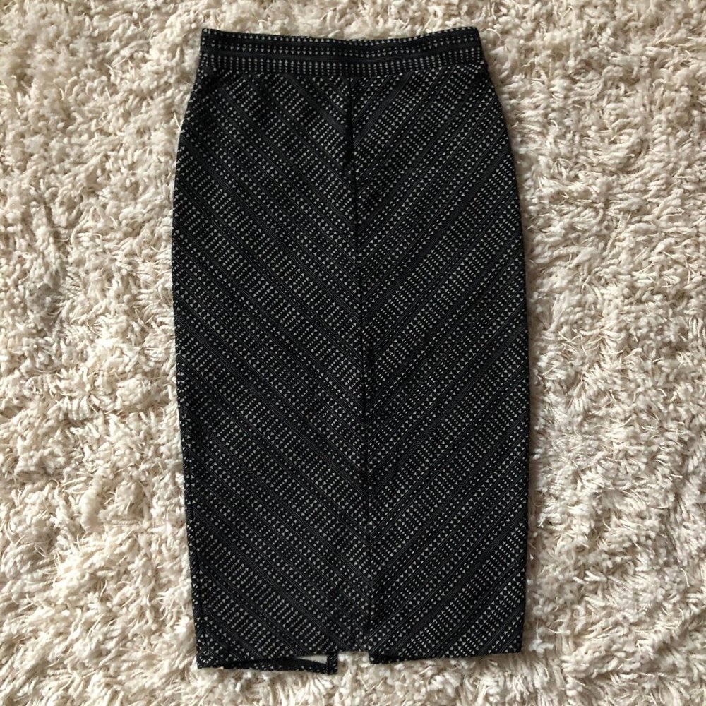 NEW** Silence and Noise Chevron Midi Pencil Skirt